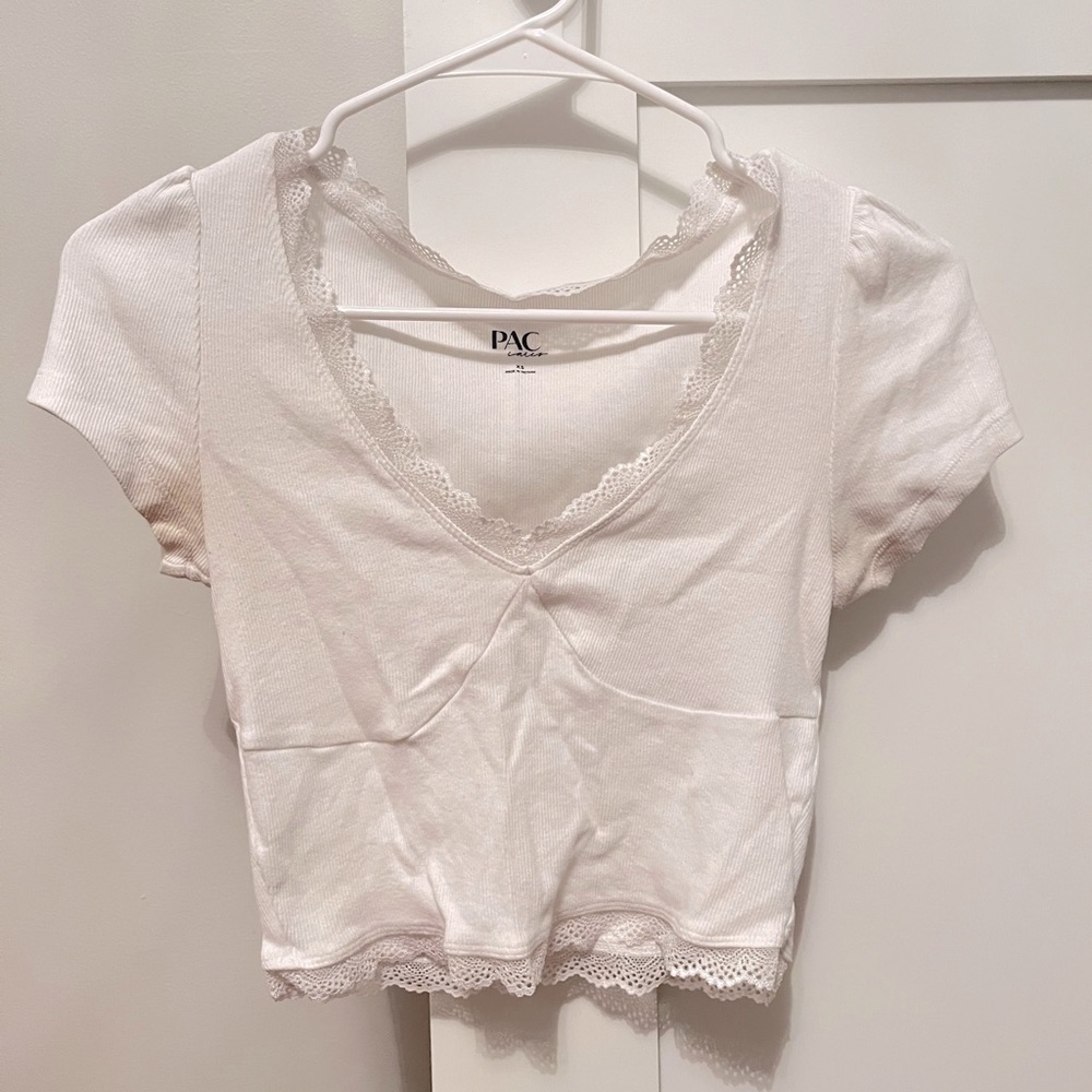 White Ditsy Hem Top; Pacsun; XS